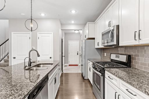 11486 81st Place N, Maple Grove, MN 55369