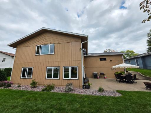 330 9th Street NW, Plainview, MN 55964