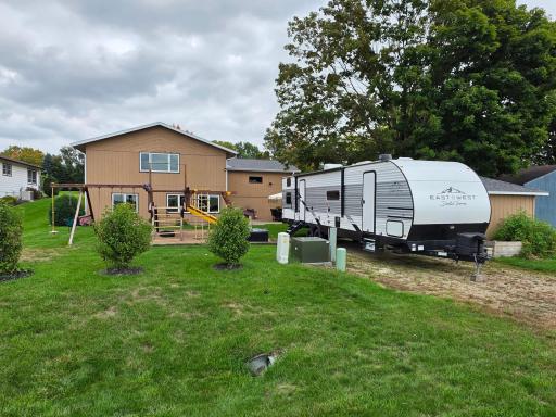 330 9th Street NW, Plainview, MN 55964