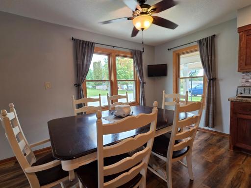 330 9th Street NW, Plainview, MN 55964