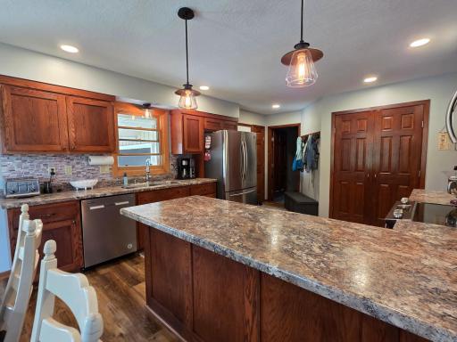 330 9th Street NW, Plainview, MN 55964
