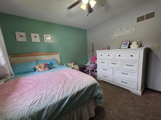 330 9th Street NW, Plainview, MN 55964