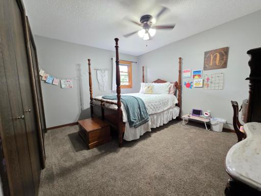 330 9th Street NW, Plainview, MN 55964