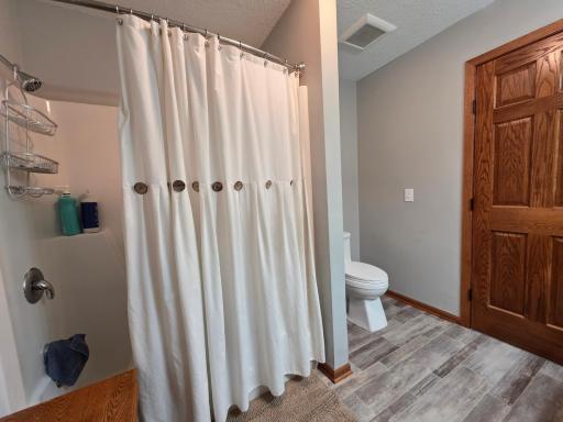 330 9th Street NW, Plainview, MN 55964