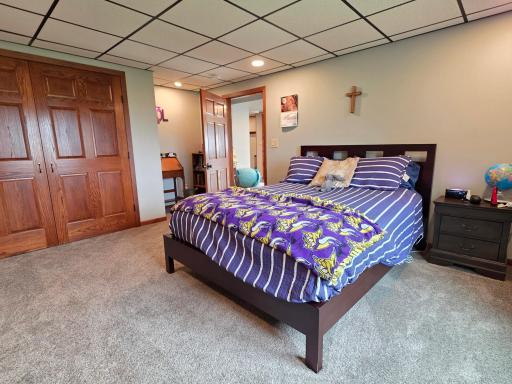 330 9th Street NW, Plainview, MN 55964