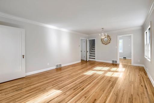 3841 29th ave s - Web Quality - 004 - 04 Living Room.jpg