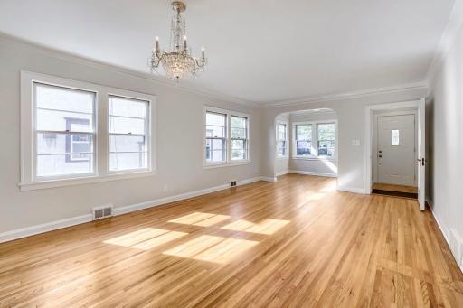 3841 29th ave s - Web Quality - 006 - 06 Dining Room.jpg