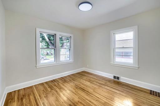 3841 29th ave s - Web Quality - 020 - 20 Bedroom.jpg