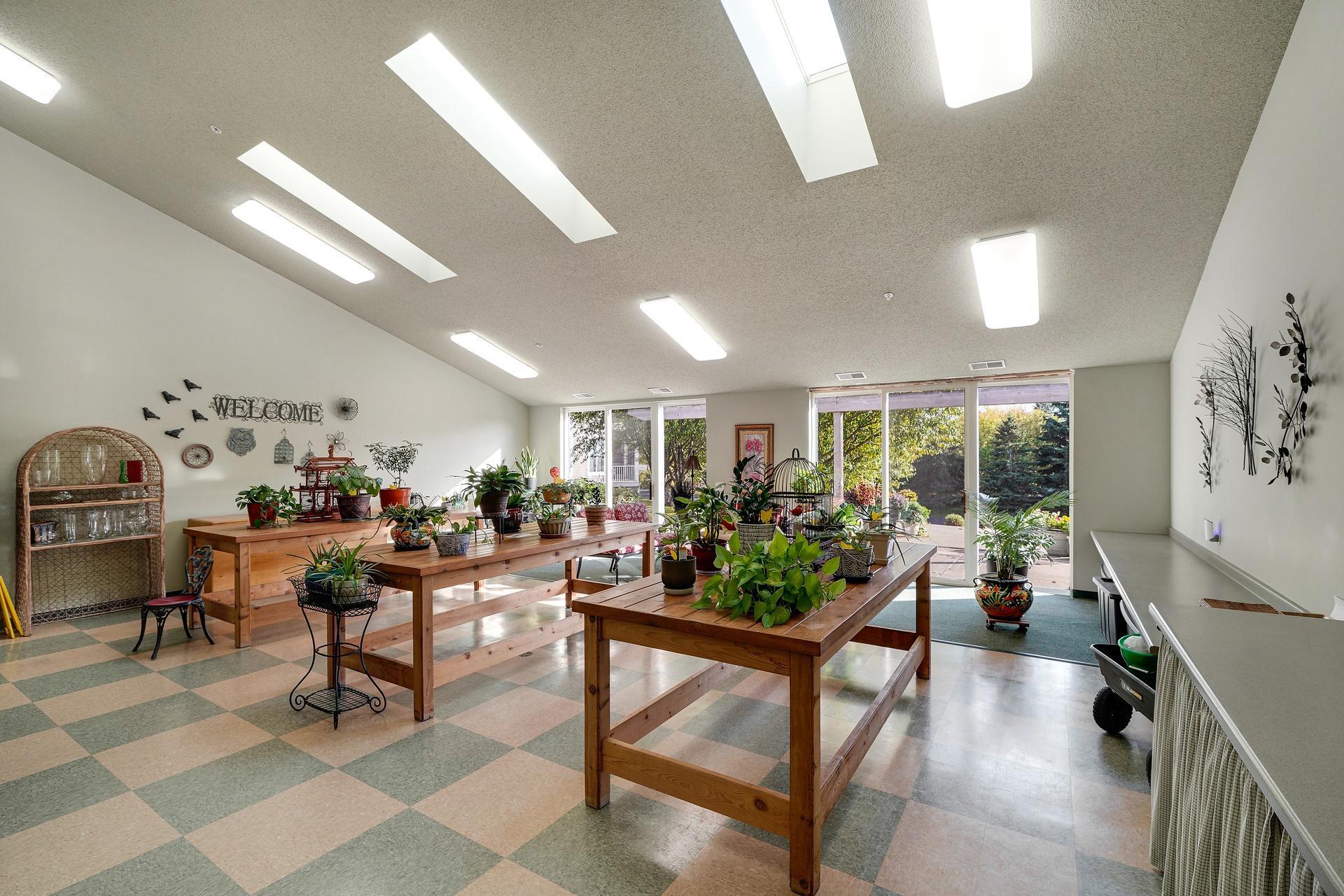 Solarium room for those with a green thumb