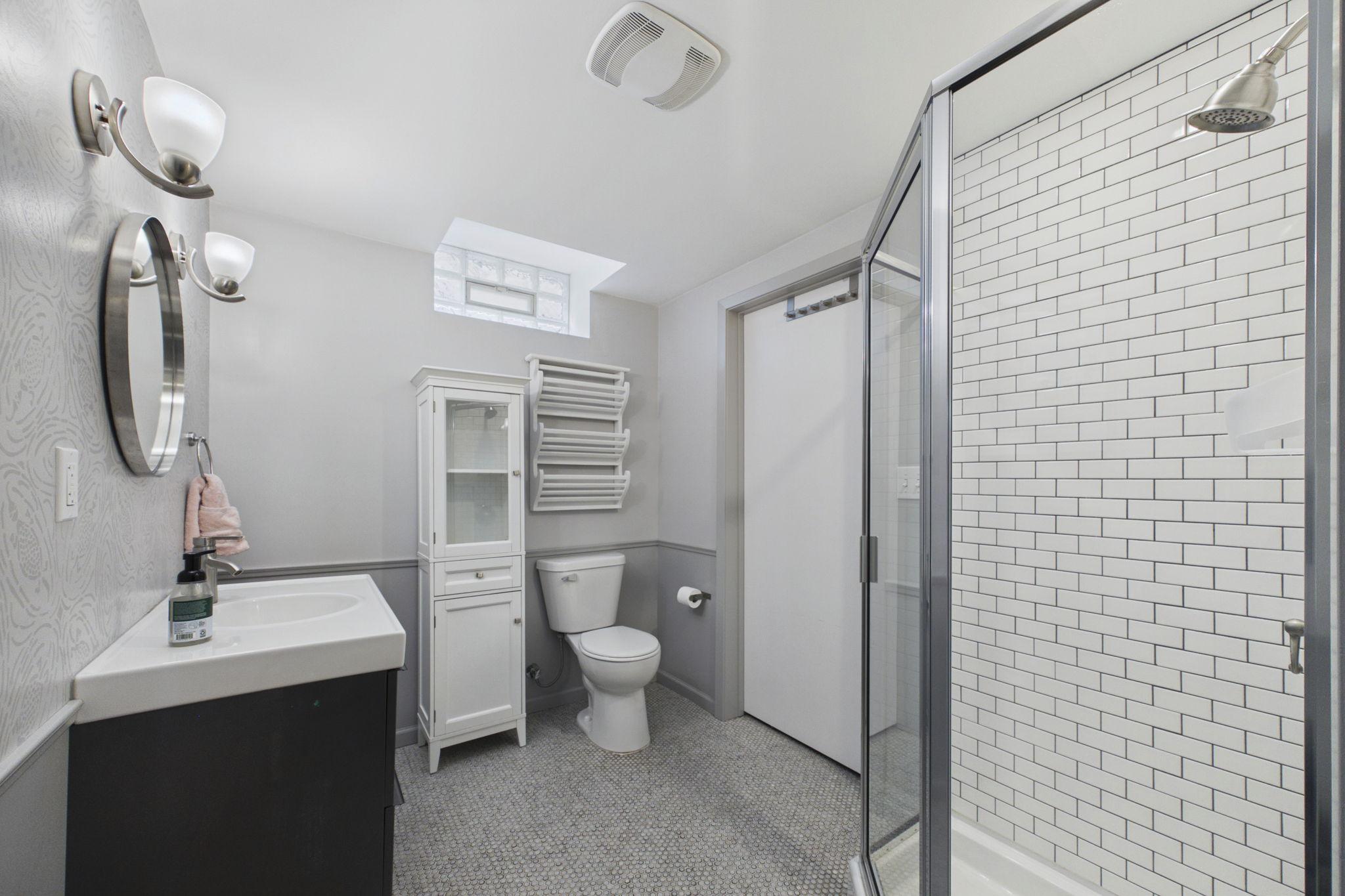 The large lower level 3/4 bath.