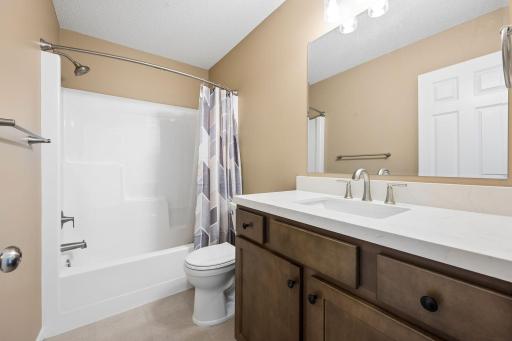 6984 91st Street NE, Monticello, MN 55362