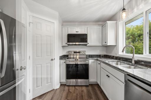 6984 91st Street NE, Monticello, MN 55362