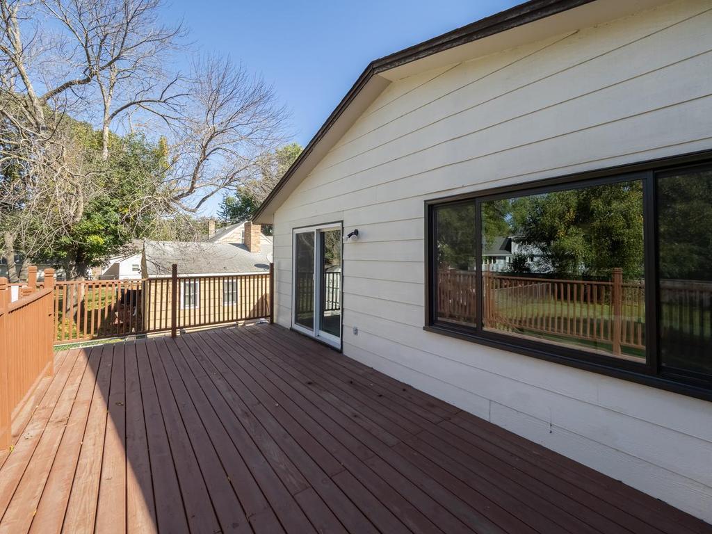 Large spacious deck !