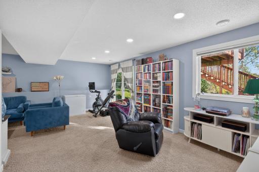 4189 Pleasant Street SE, Prior Lake, MN 55372