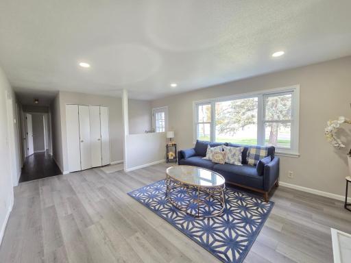 5201 W 84th Street, Bloomington, MN 55437