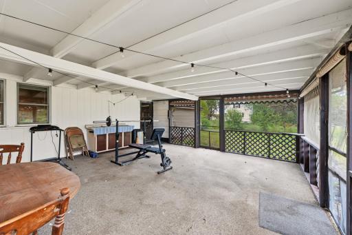 205 W South Ave, Chippewa Falls, WI 865.jpg