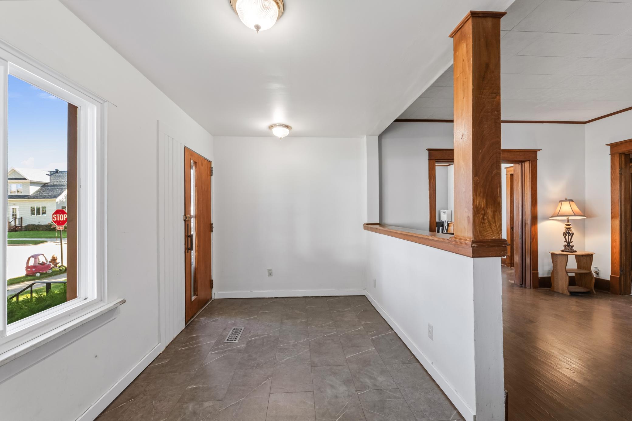 524 S Marshall St Caledonia MN (17).jpg
