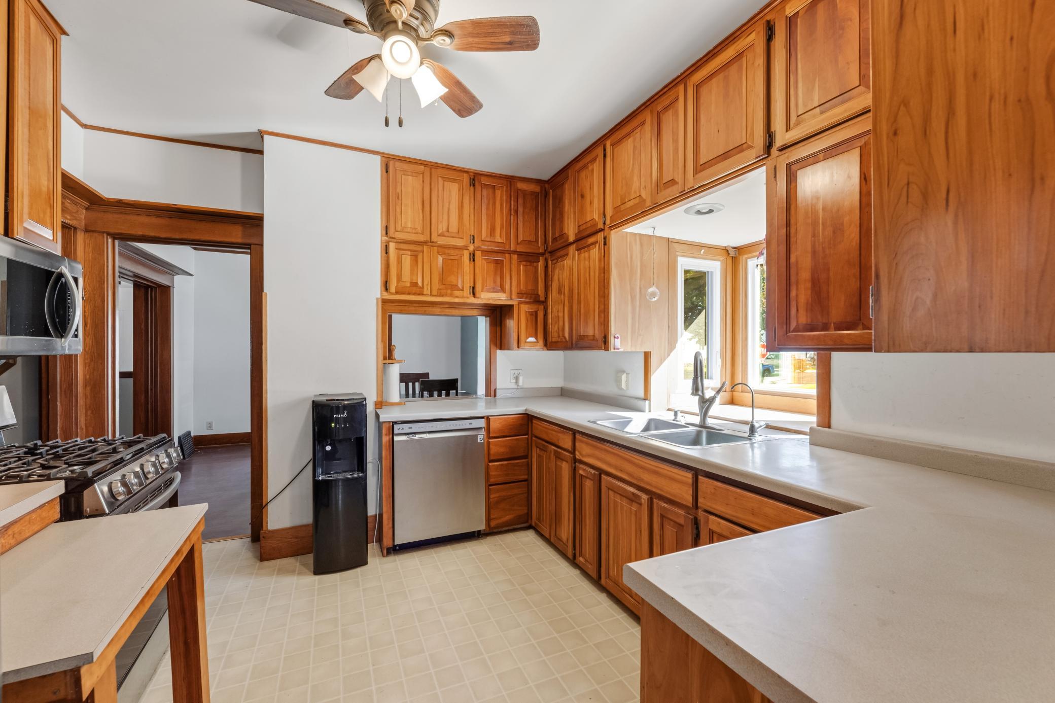 524 S Marshall St Caledonia MN (7).jpg