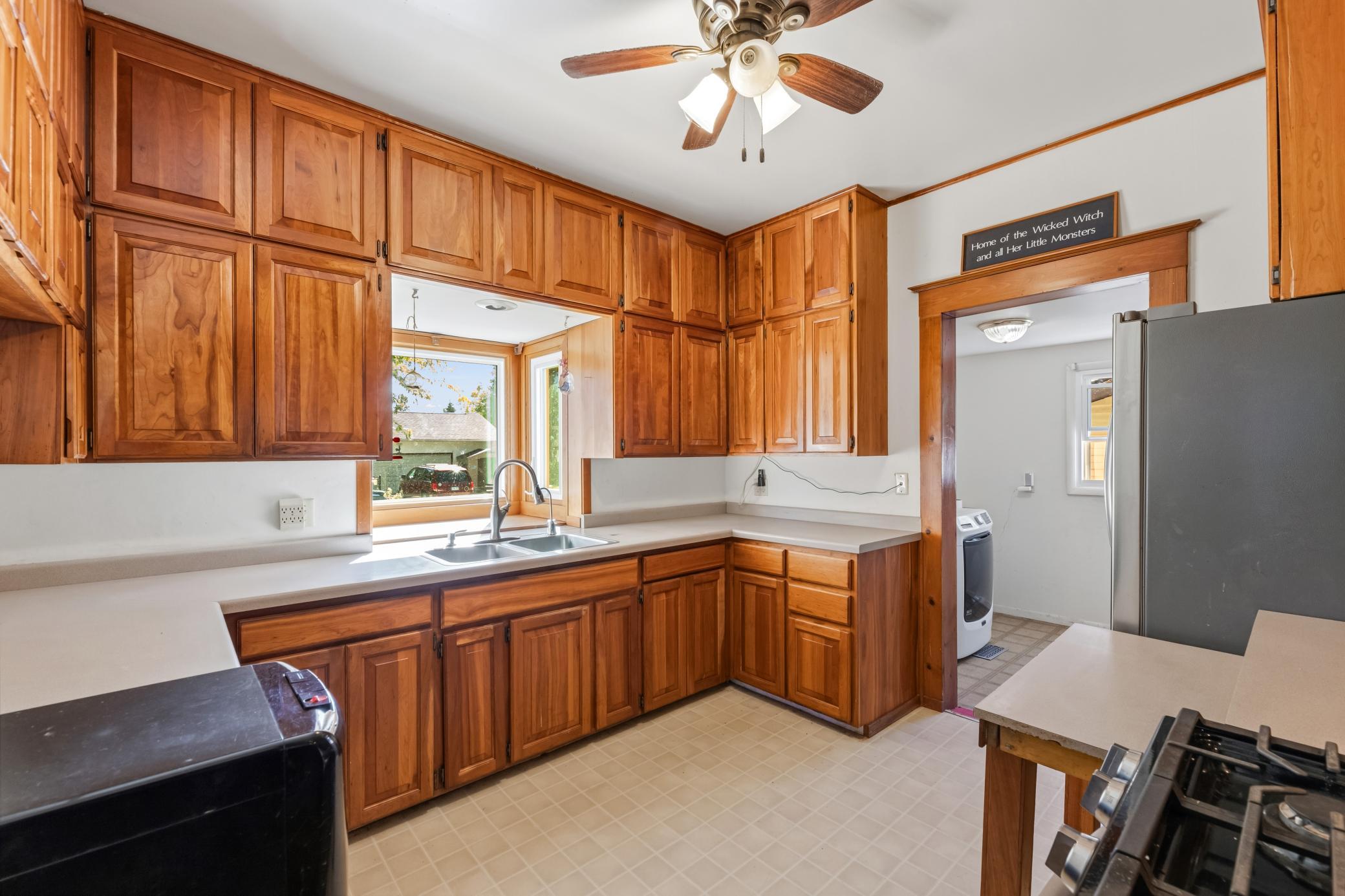 524 S Marshall St Caledonia MN (6).jpg