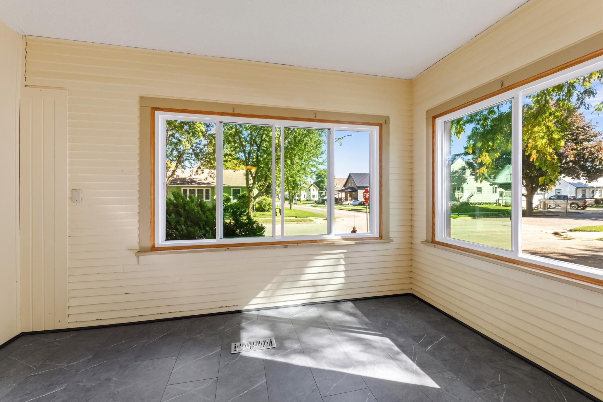 524 S Marshall St Caledonia MN (18).jpg
