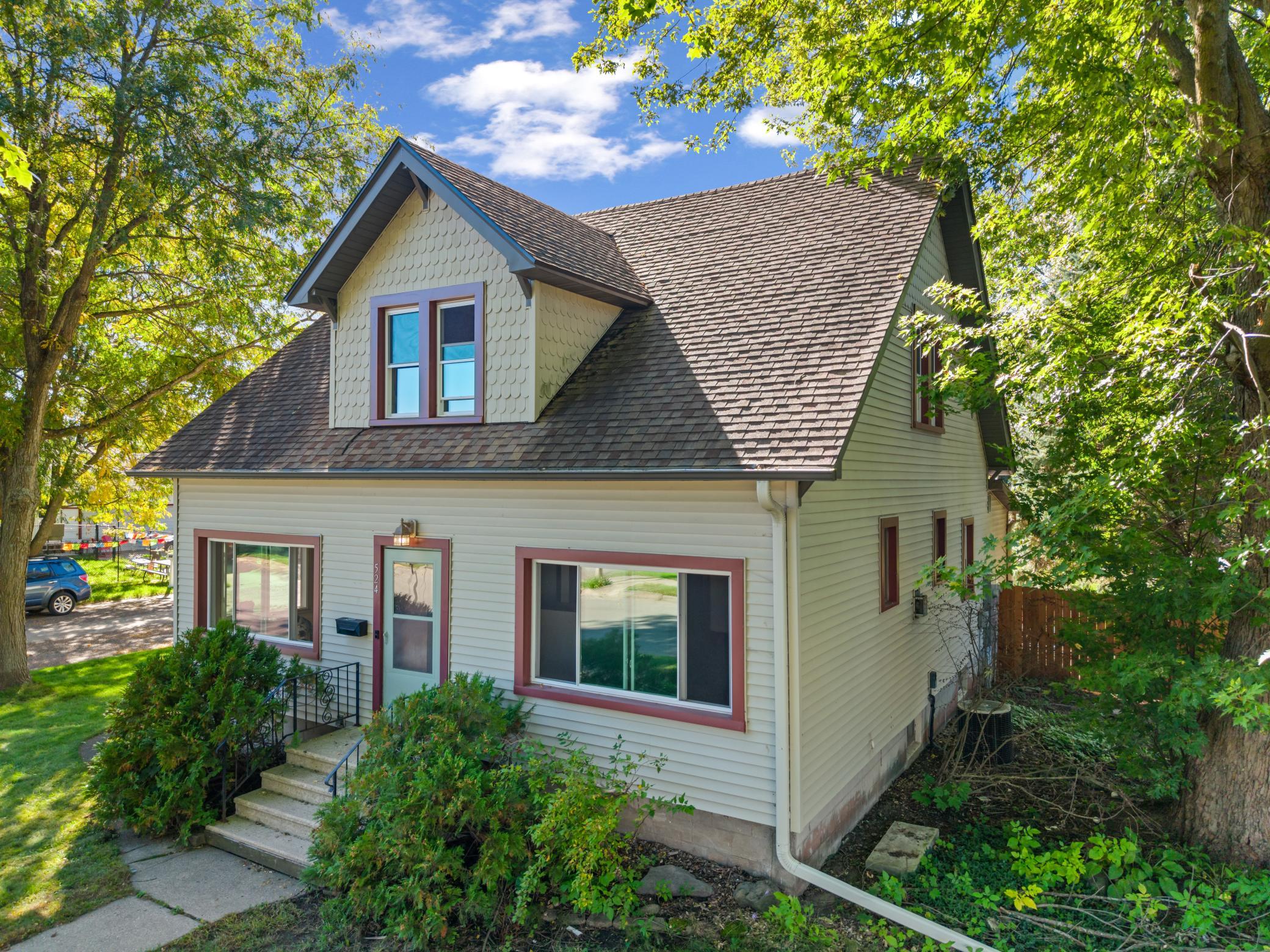 524 S Marshall St Caledonia MN (30).jpg