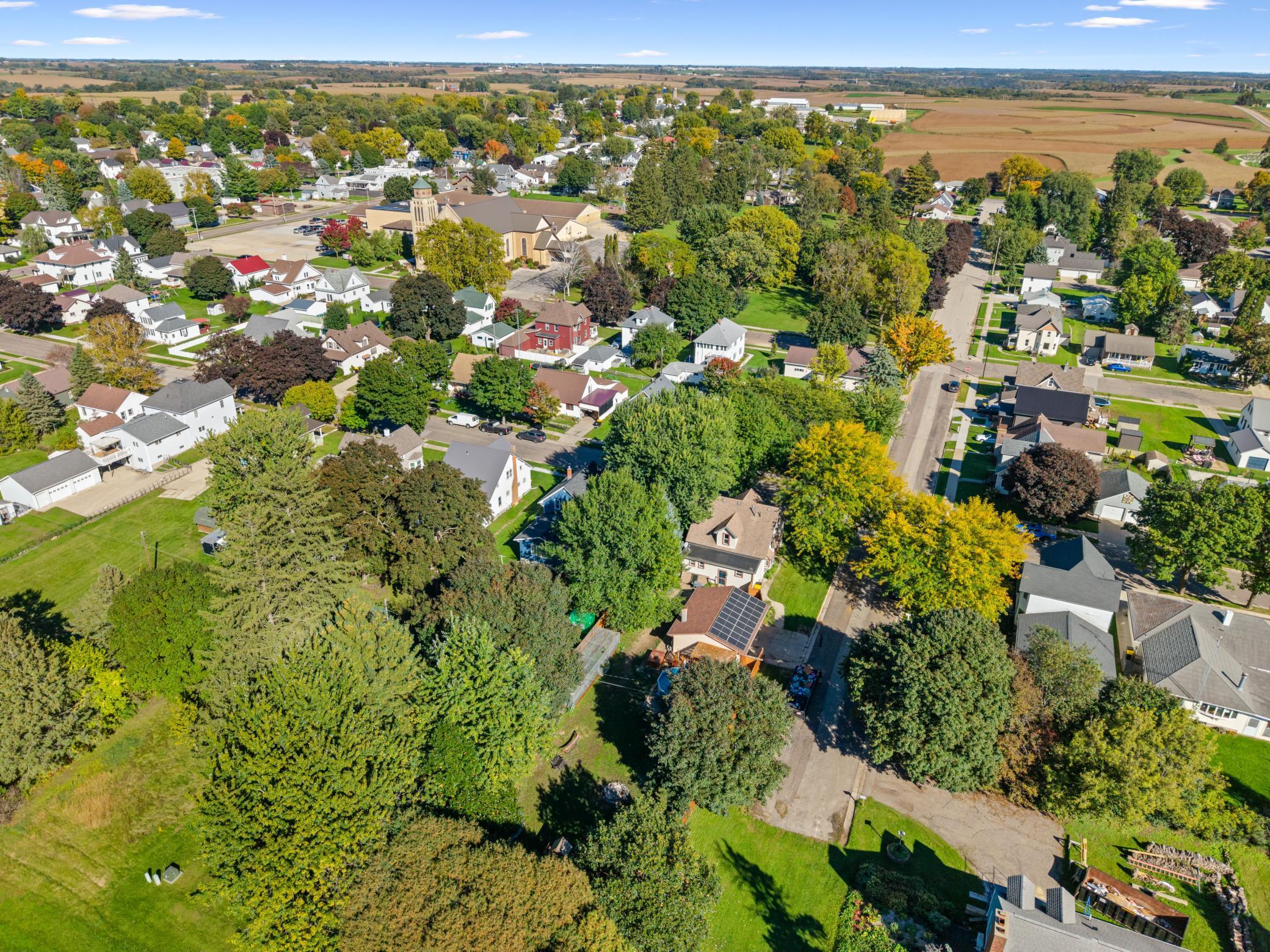 524 S Marshall St Caledonia MN (36).jpg