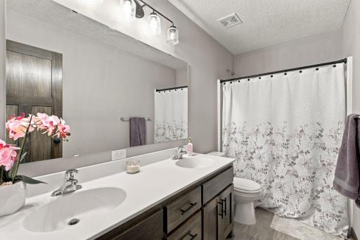 4139 Eaton Circle NE, Monticello, MN 55362