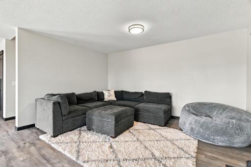 4139 Eaton Circle NE, Monticello, MN 55362