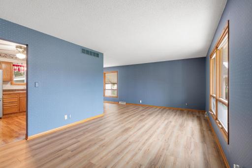 303 15th Avenue SW, Austin, MN 55912