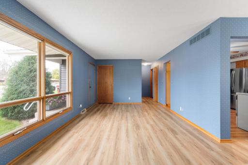 303 15th Avenue SW, Austin, MN 55912