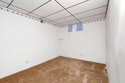 303 15th Avenue SW, Austin, MN 55912