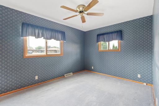 303 15th Avenue SW, Austin, MN 55912