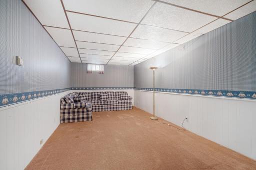 303 15th Avenue SW, Austin, MN 55912