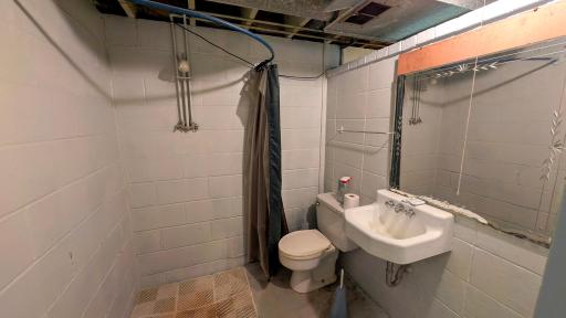 301 Washington Avenue, Alden, MN 56009