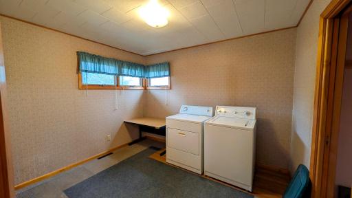 301 Washington Avenue, Alden, MN 56009