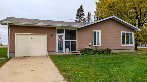 301 Washington Avenue, Alden, MN 56009
