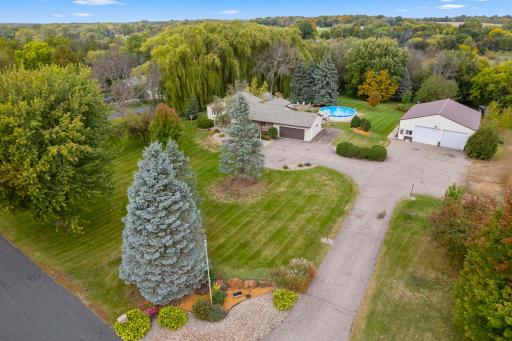 655 Hillside Road SE, New Prague, MN 56071