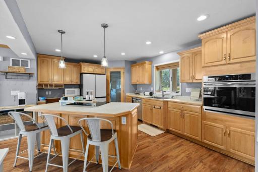 655 Hillside Road SE, New Prague, MN 56071