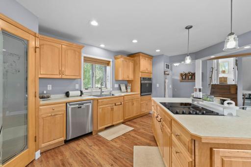 655 Hillside Road SE, New Prague, MN 56071