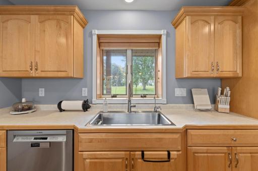 655 Hillside Road SE, New Prague, MN 56071