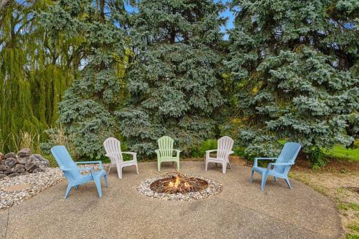 655 Hillside Road SE, New Prague, MN 56071