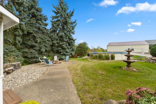 655 Hillside Road SE, New Prague, MN 56071
