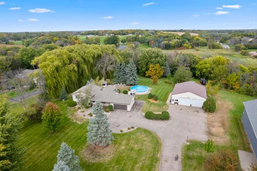 655 Hillside Road SE, New Prague, MN 56071