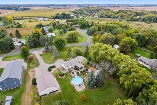 655 Hillside Road SE, New Prague, MN 56071
