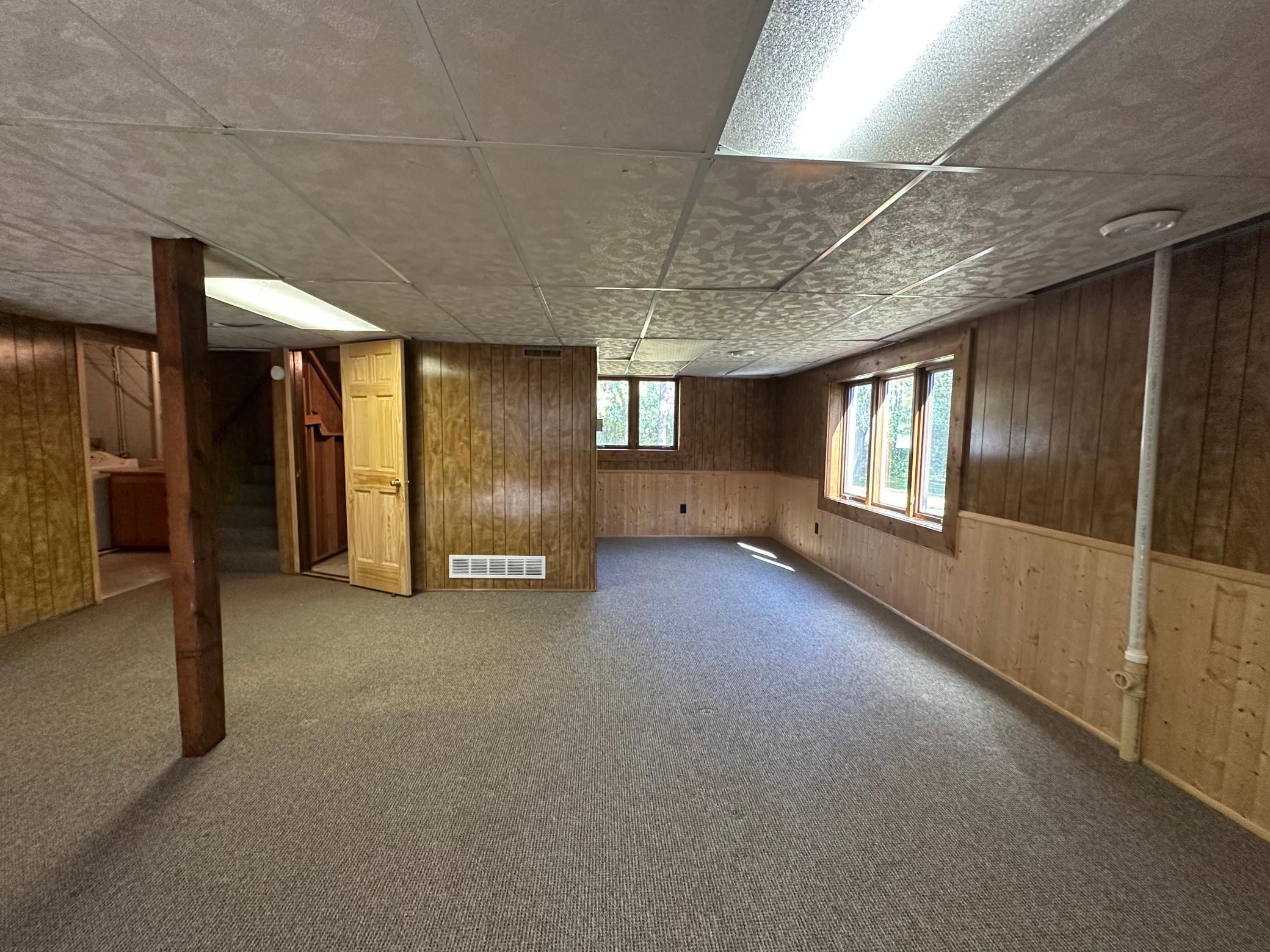 15957_Koronis_Rd_NW_98naob2.jpg