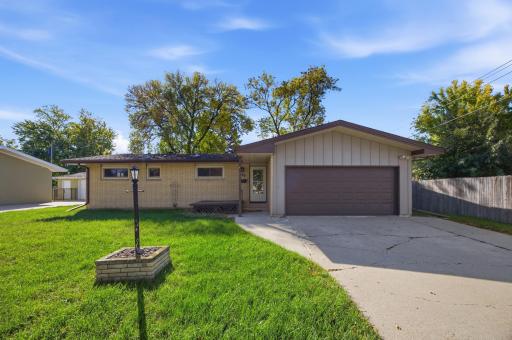 90 Cedar Avenue N, Fargo, ND 58102