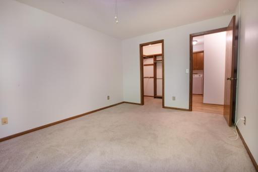 999 41st Avenue NE, 212, Columbia Heights, MN 55421