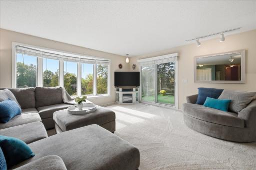 4312 Aries Court, Eagan, MN 55123