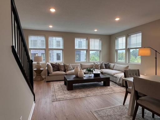 838 Woodlawn Avenue, Saint Paul, MN 55116