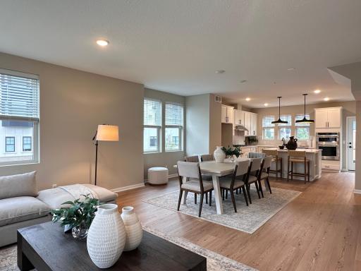 838 Woodlawn Avenue, Saint Paul, MN 55116